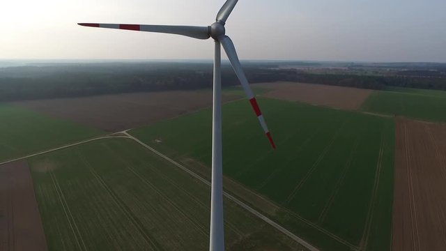 Windenergie Luftaufnahme von Windkraftwerk