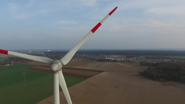 Windenergie Luftaufnahme von Windkraftwerk
