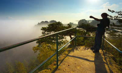 Naklejka premium At the vantage point