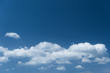 Fototapeta na wymiar Wonderful white cloud with blue sky