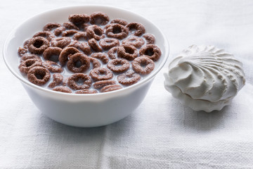 Cereal rings and mashmellow. Light colours