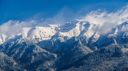 high winds on the top