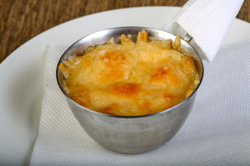 Gratin with chicken and mushroom