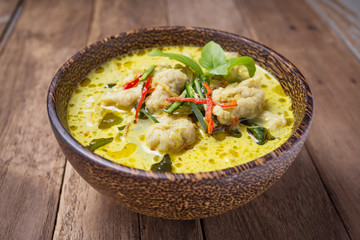 Green curry thai food.