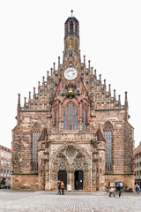 Frauenkirche view on Hauptmarkt