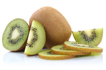 Kiwi Kiwis Obst Frucht bio Früchte geschnitten Freisteller frei