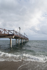 Pantalán de la playa de Nagueles en Marbella