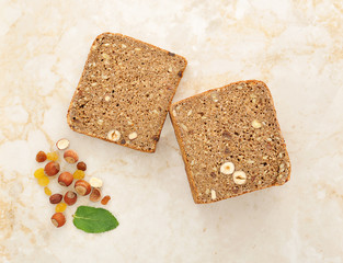 bread with raisins and hazelnuts