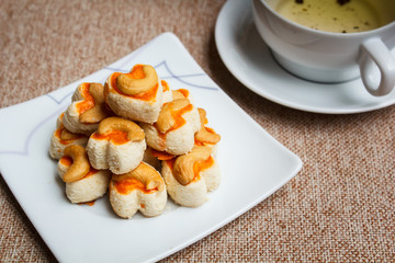 Cookies Singapore or cashew Cookies.