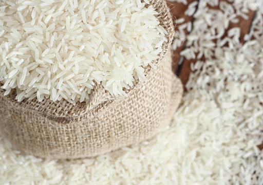 jasmine rice. rice grains.