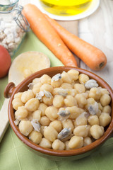 chickpeas with seafood