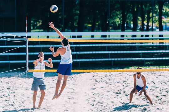 Beach volleyball competition, professional players