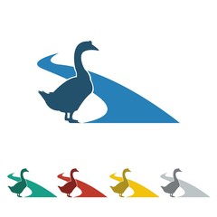 Fowl Farm Animal Icon Logo Vector