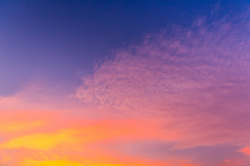 Obraz premium Colorful sky in twilight time