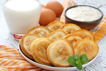 Pancakes with sour cream