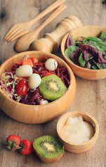 Spinach salad and fruit