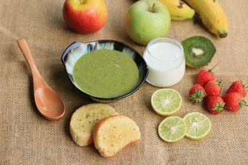 spinach soup with breakfast