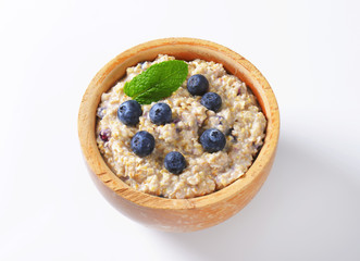 Whole grain oat porridge