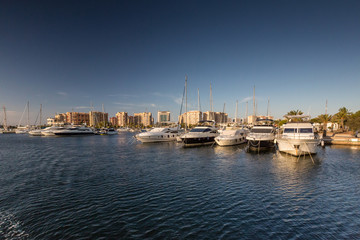 Fototapeta na wymiar Yachts in the bay