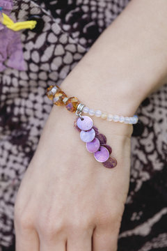 bracelet with natural beads