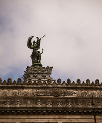Fototapeta premium congresso nacional buenos aires statue