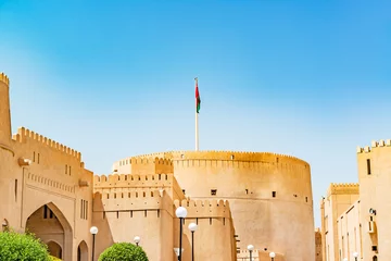 Foto auf Acrylglas Gründungsarbeit Nizwa Fort in Nizwa, Oman. Es wurde in den 1650er Jahren erbaut. Nizwa war die Hauptstadt des eigentlichen Oman und liegt etwa 140 km von Maskat entfernt.