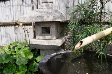 石灯籠　鹿威し