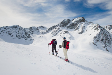 Fototapeta na wymiar Randonnee ski trails