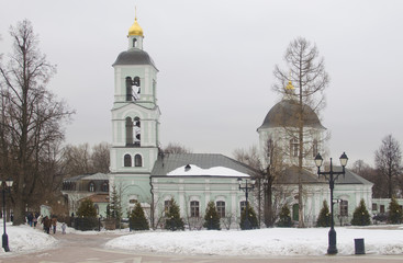 Церковь на территории культурно-исторического центра Царицыно (Москва)