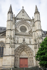 Fototapeta na wymiar Medieval church in Bordeaux