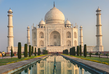 Fototapeta na wymiar Taj Mahal India, Agra. 7 world wonders. Beautiful Tajmahal trave