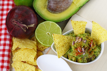 guacamole e ingredienti