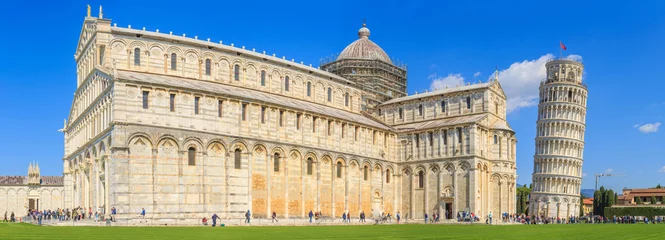 Photo sur Aluminium Tour de Pise Leaning Tower of Pisa is the campanile, or freestanding bell tower, of the cathedral of the Italian city of Pisa, known worldwide for its unintended tilt.