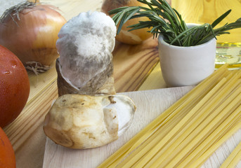 Spaghetti Recipes vegetable ingredient on table