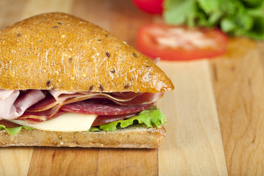 ham sandwich with sweet bread
