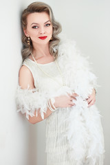 retro flapper style Vogue