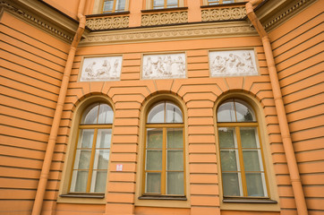 Fototapeta na wymiar Detail of a wall of the Mikhailovsky Castle on the courtyard side in St. Petersburg, Russia 