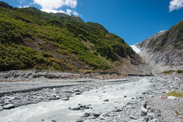 Fototapeta na wymiar trek to Franz Josef Glacier in Westland National Park, New Zealand