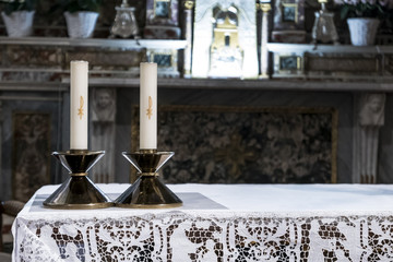 Altare e candele