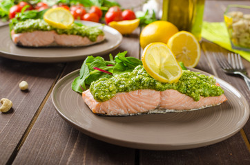 Steamed salmon with pesto
