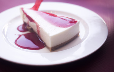 Red fruit cheese cake dessert