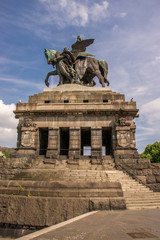 Fototapeta na wymiar Reiterstandbild des Deutschen Kaisers Wilhelm I. in Koblenz