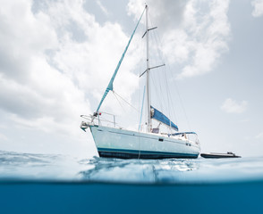 Naklejka premium Sail boat