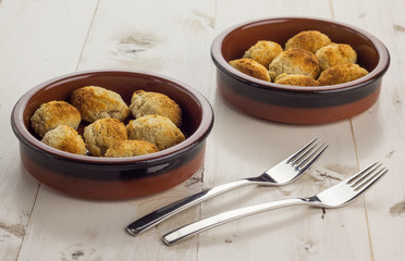 Spanish croquettes filled with ham