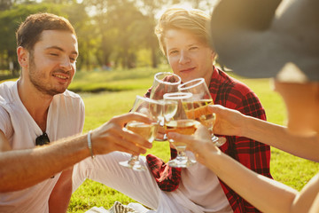 Meeting for the wine in the park