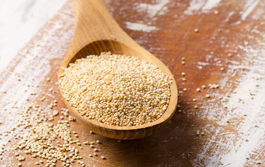 White quinoa seeds