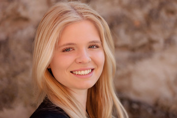 Fototapeta premium Portrait of blonde girl outdoor