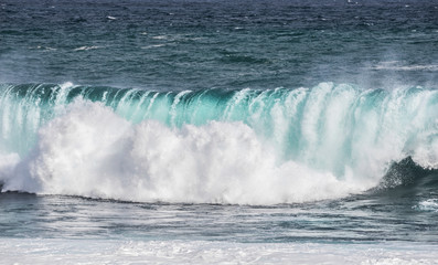 big sea wave