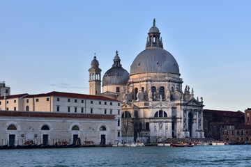 Obraz na płótnie Canvas Santa Maria della Salute in Venedig