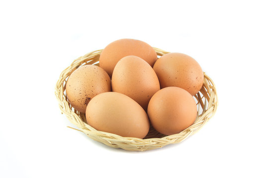 Cestino di uova di gallina